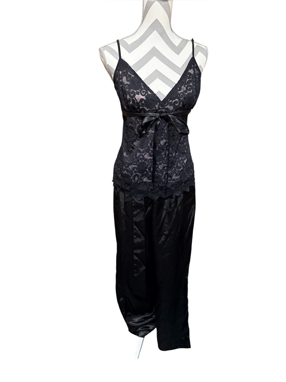 Vintage NWOT Black Lace Camisole & Pajama Set - Women Intimates SZ. L